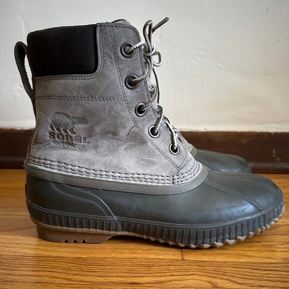 SOREL | Gray Cheyenne II Waterproof Insulated Snow Boots | Size 8 - Picture 2 of 6